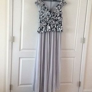 🆕 Silver sequin peplum gray dress- size 10